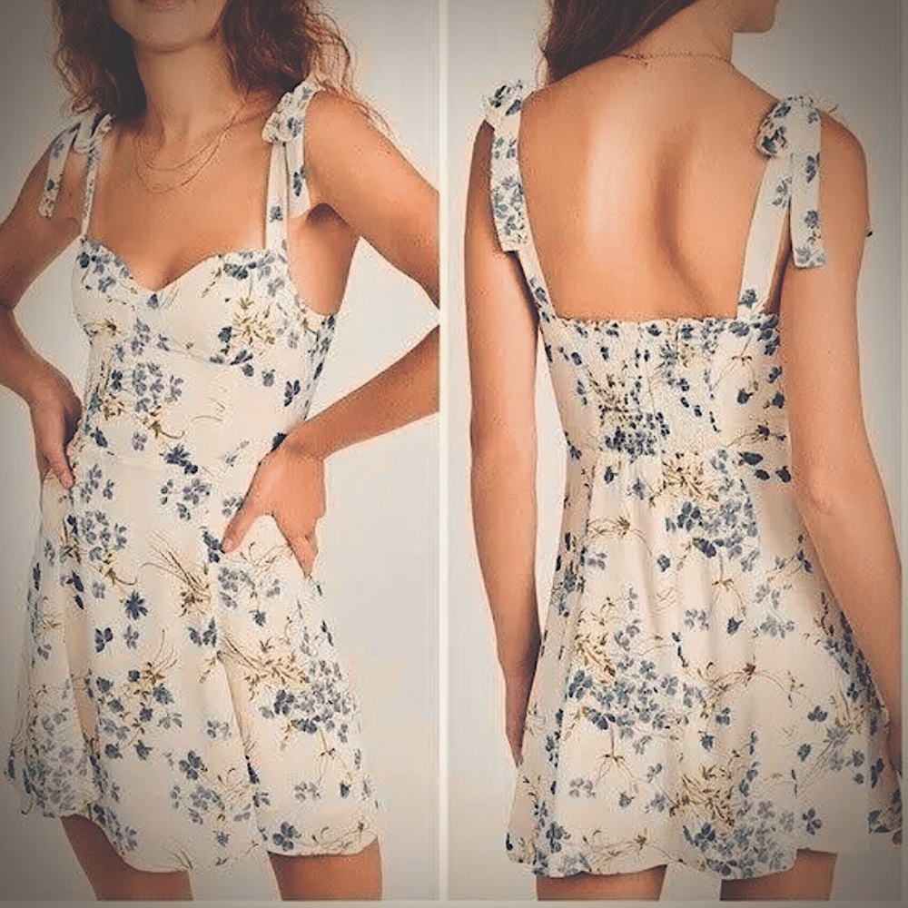 Reformation Niara Mini Dress In Clarita floral print Size 6